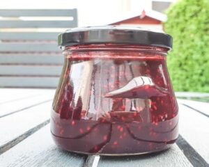 Brombeermarmelade schnell und einfach selber machen