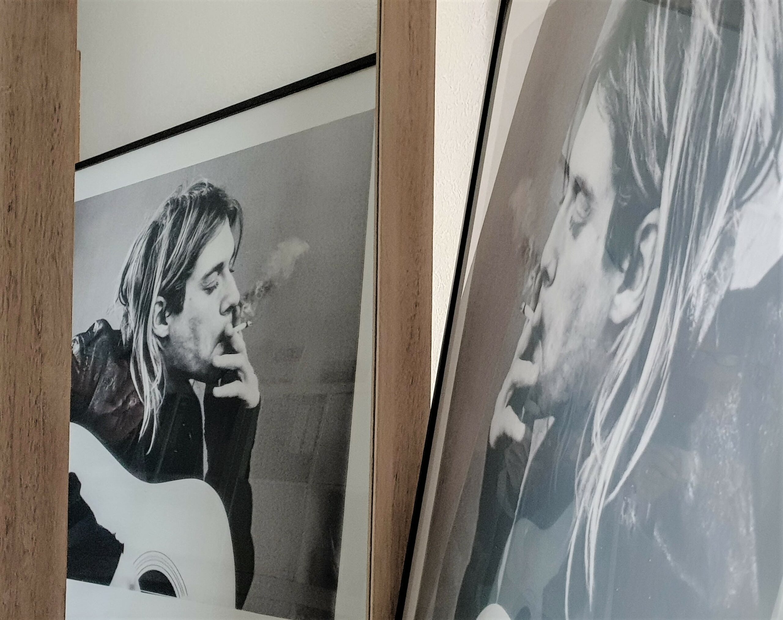 Kurt Cobain Poster eingerahmt von Gallerix