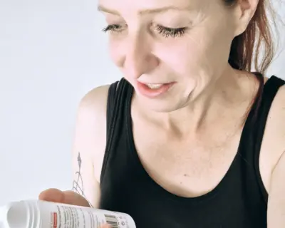 Verwöhnende Sommerpflege mit der Arya Laya Granatapfel-Serie