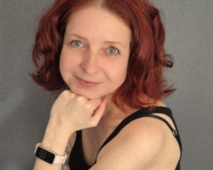 Neuer Haarschnitt & die perfekte Pflege mit Rosmarin für reifes, feines Haar